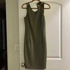 Kim kardashin camouflage green sleeveless dress size medium NWT